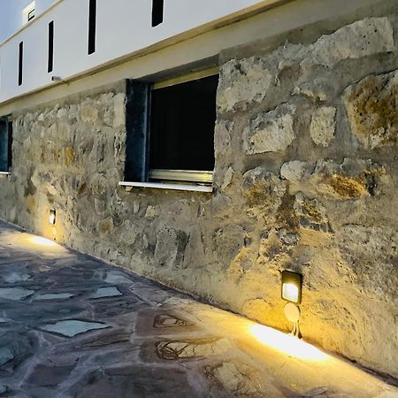 Villa Isabella Aegina Vathí Exteriör bild