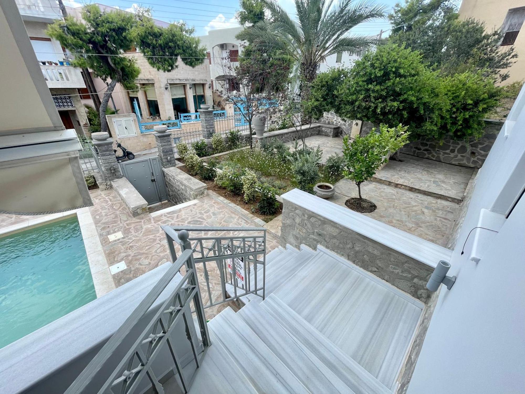 Villa Isabella Aegina Vathí Exteriör bild
